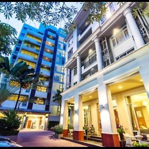 Asoke Residence Sukhumvit By Uhg